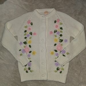 Vintage 50s Floral Embroidered White Cardigan Sweater Size Medium